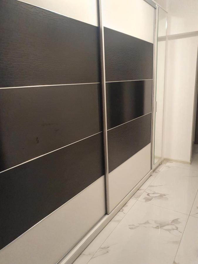 Apartament Lux Bucharest Exterior photo