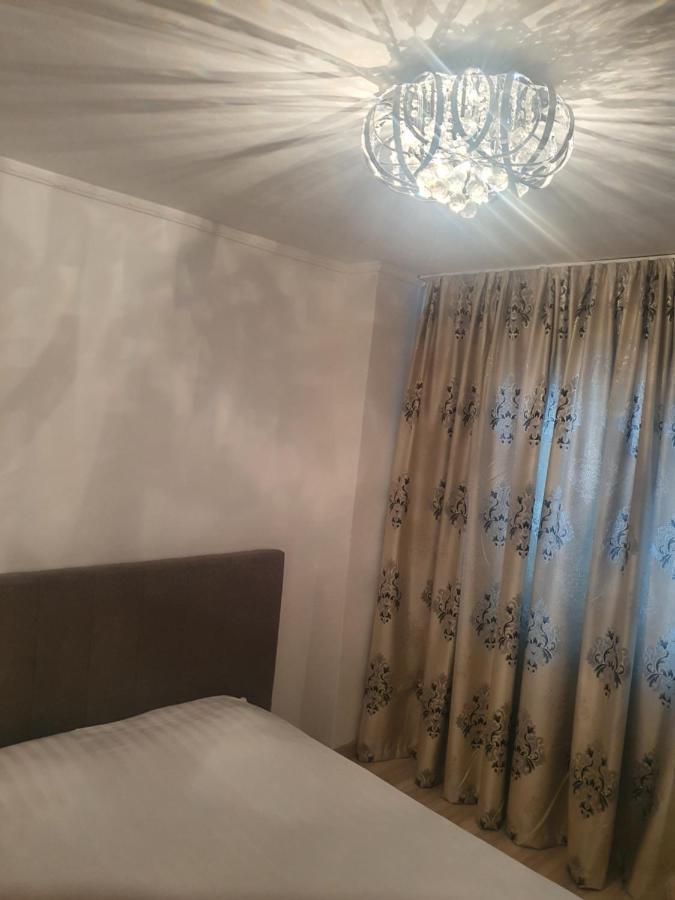 Apartament Lux Bucharest Exterior photo